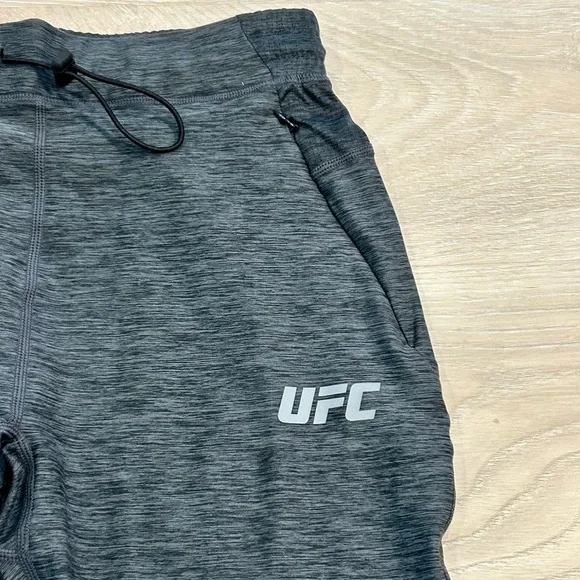 NWT UFC Charcoal Athletic Joggers, Men’s Medium - Picture 6 of 8